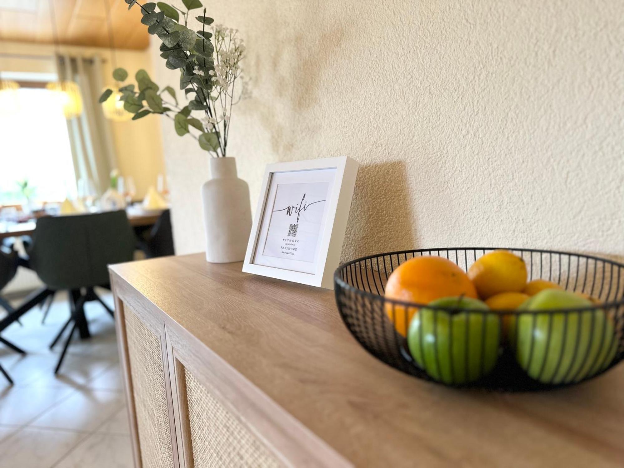 Seehaus Aachblick, Exklusive Appartements Und Ferienwohnungen Uhldingen-Mühlhofen Kültér fotó